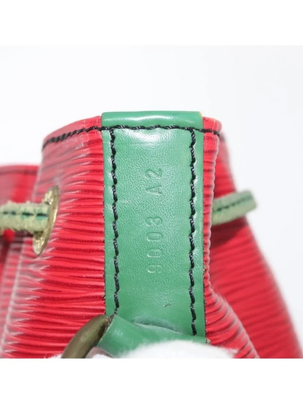 Authentic LOUIS VUITTON Epi Petit Noe Shoulder Bag Bicolor Green Red LV